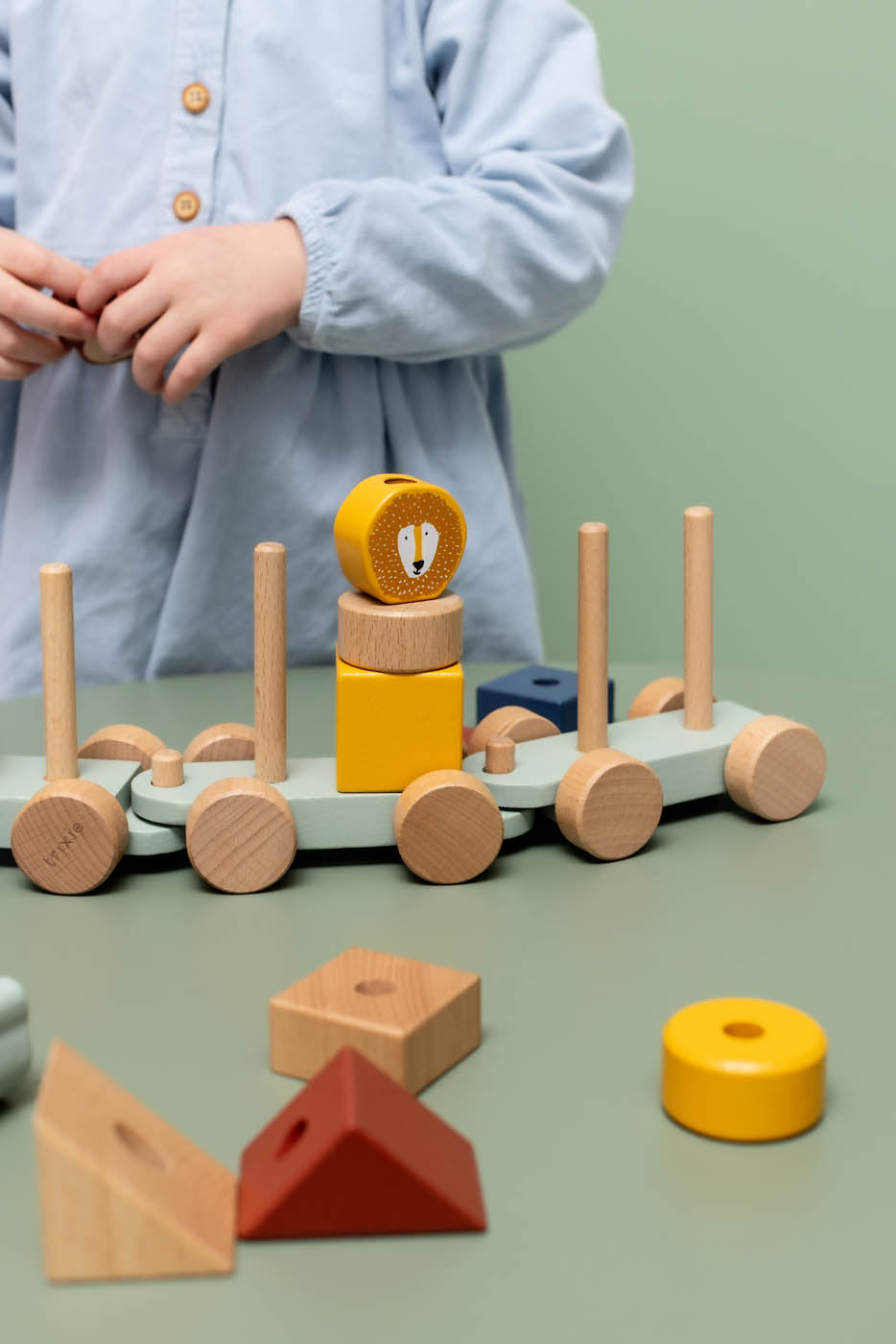 Trixie Wooden animal train