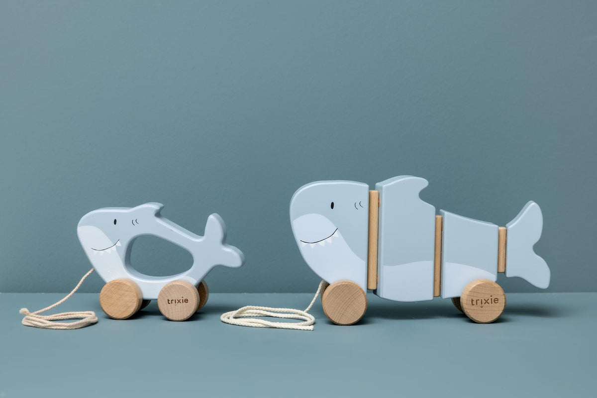 Wackel-Nachziehtier aus Holz - Mr. Shark
