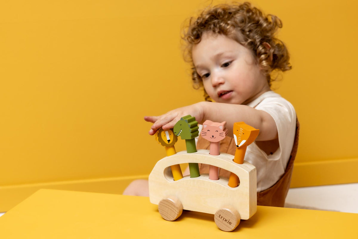 Wooden pop-up animal bus - FSC 100%