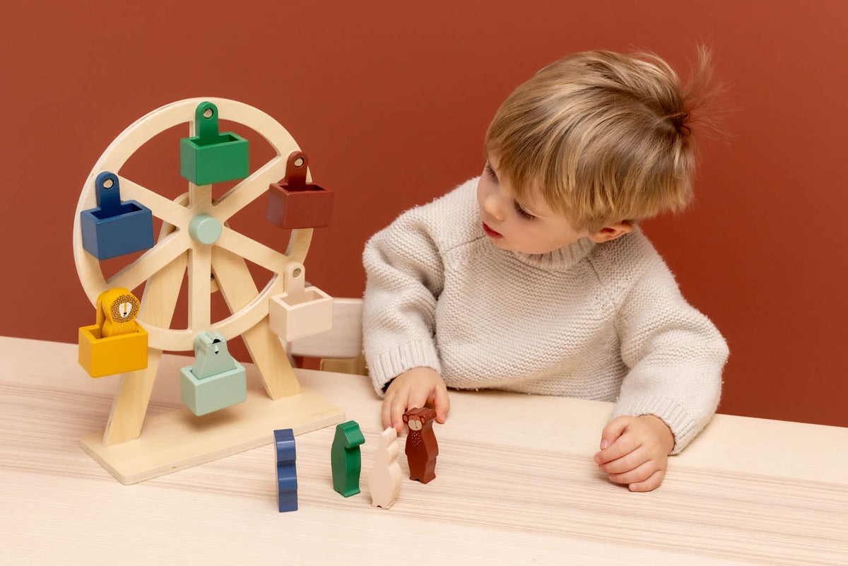 Trixie Wooden ferris wheel