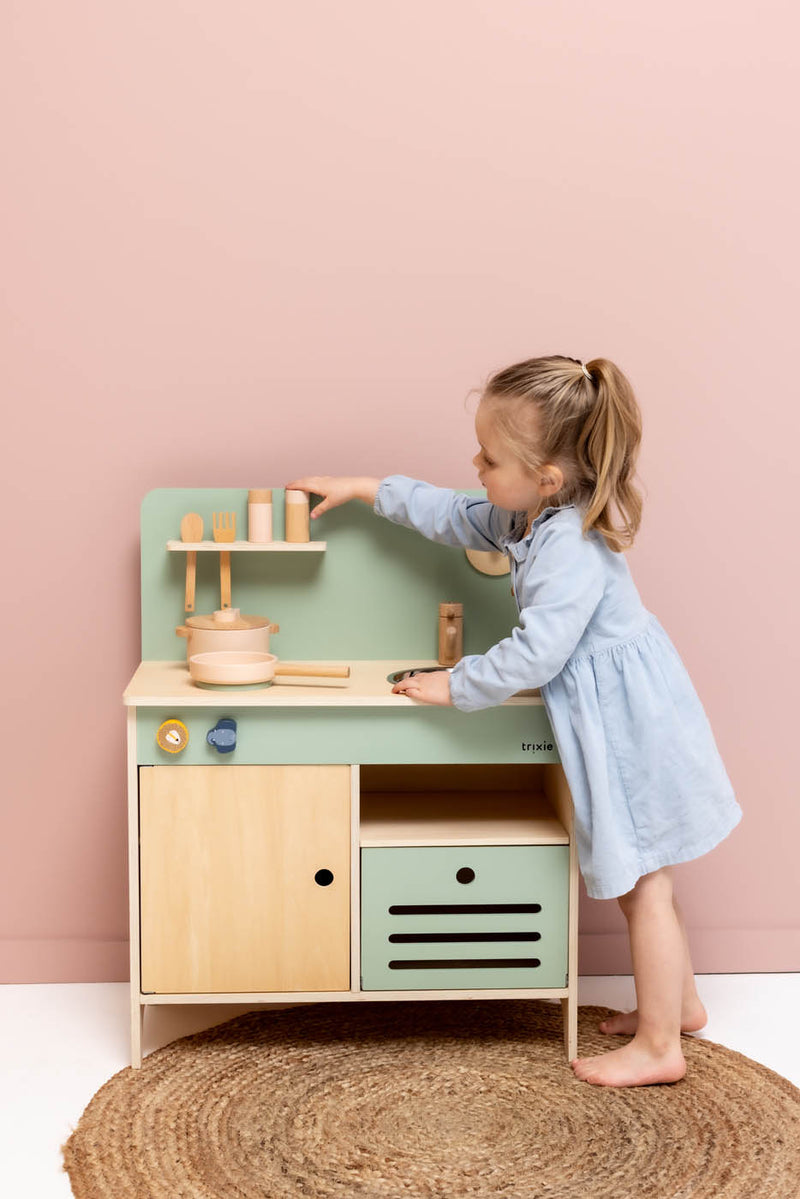 Trixie Wooden kitchen