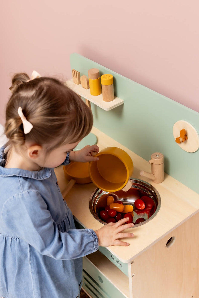 Trixie Wooden kitchen