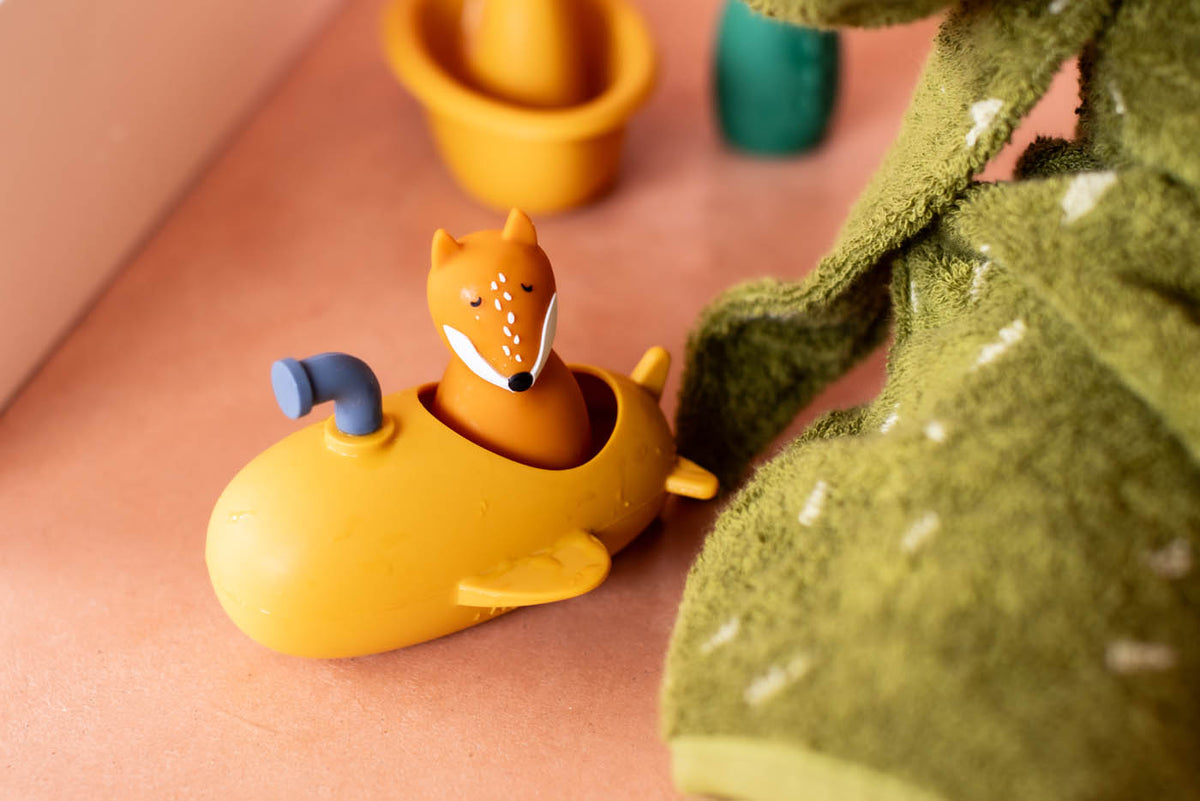 Trixie Bath toy submarine - Mr. Fox