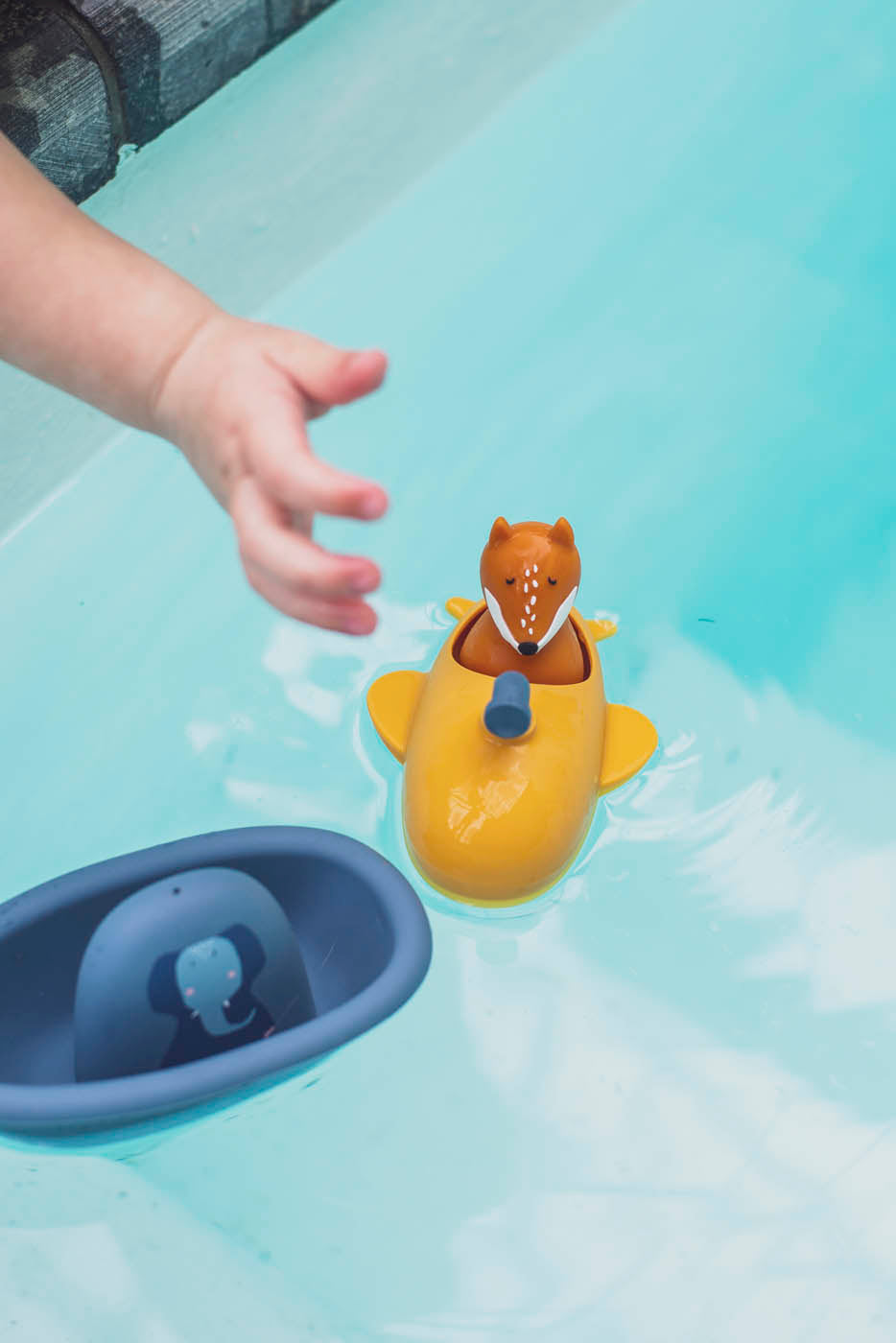Trixie Bath toy submarine - Mr. Fox