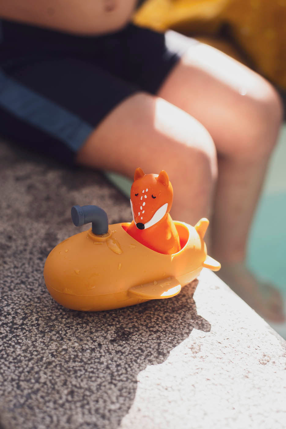 Trixie Bath toy submarine - Mr. Fox