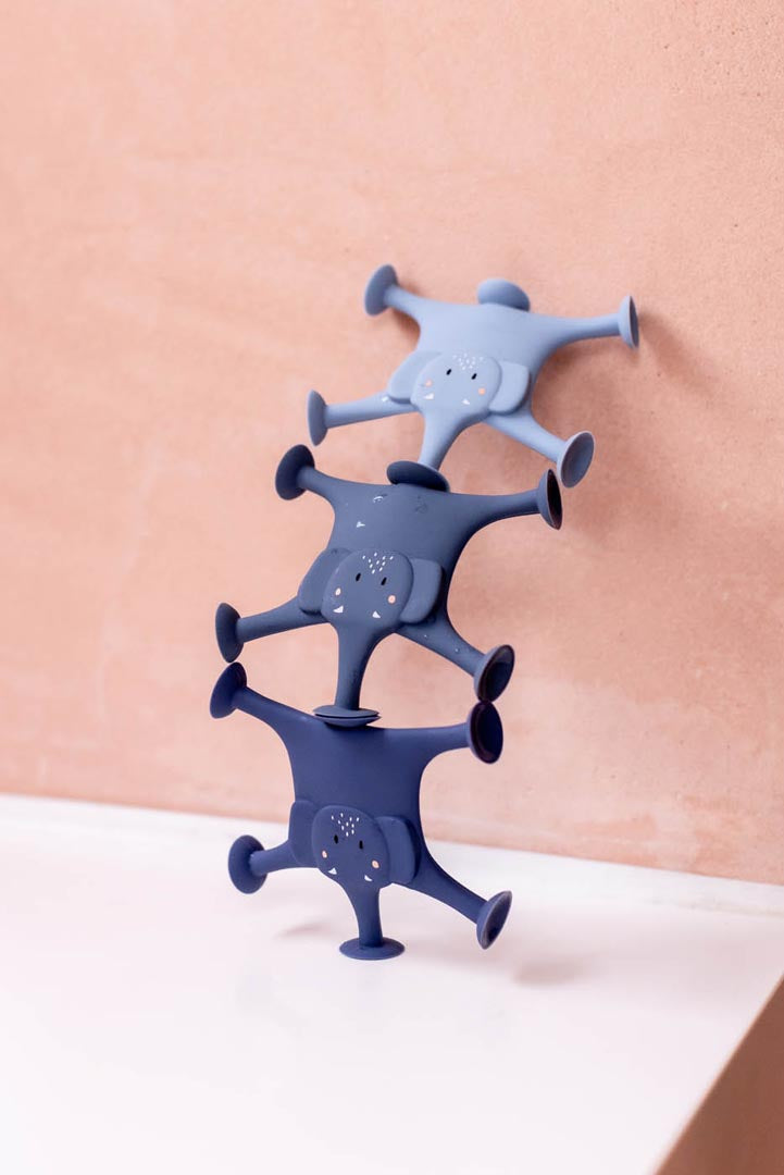 Trixie Animal suction game - 3pcs - Mrs. Elephant's family blue

