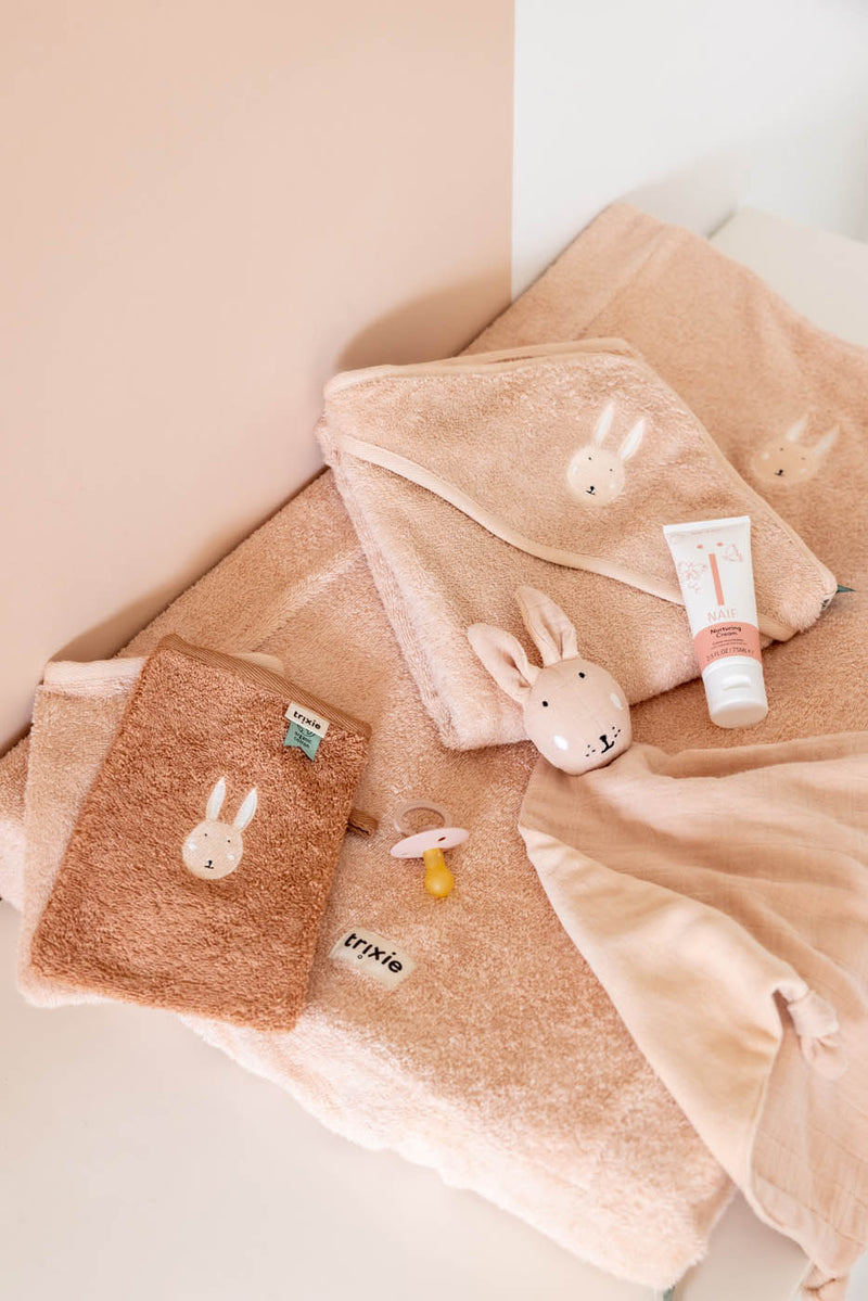 Trixie bath time essentials Mrs. Rabbit