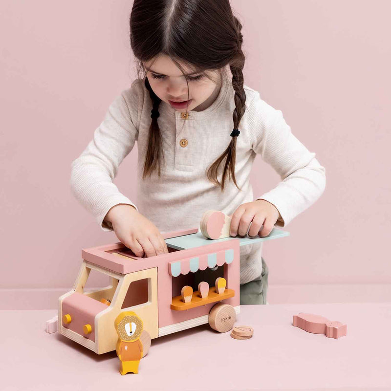 Trixie wooden ice cream truck