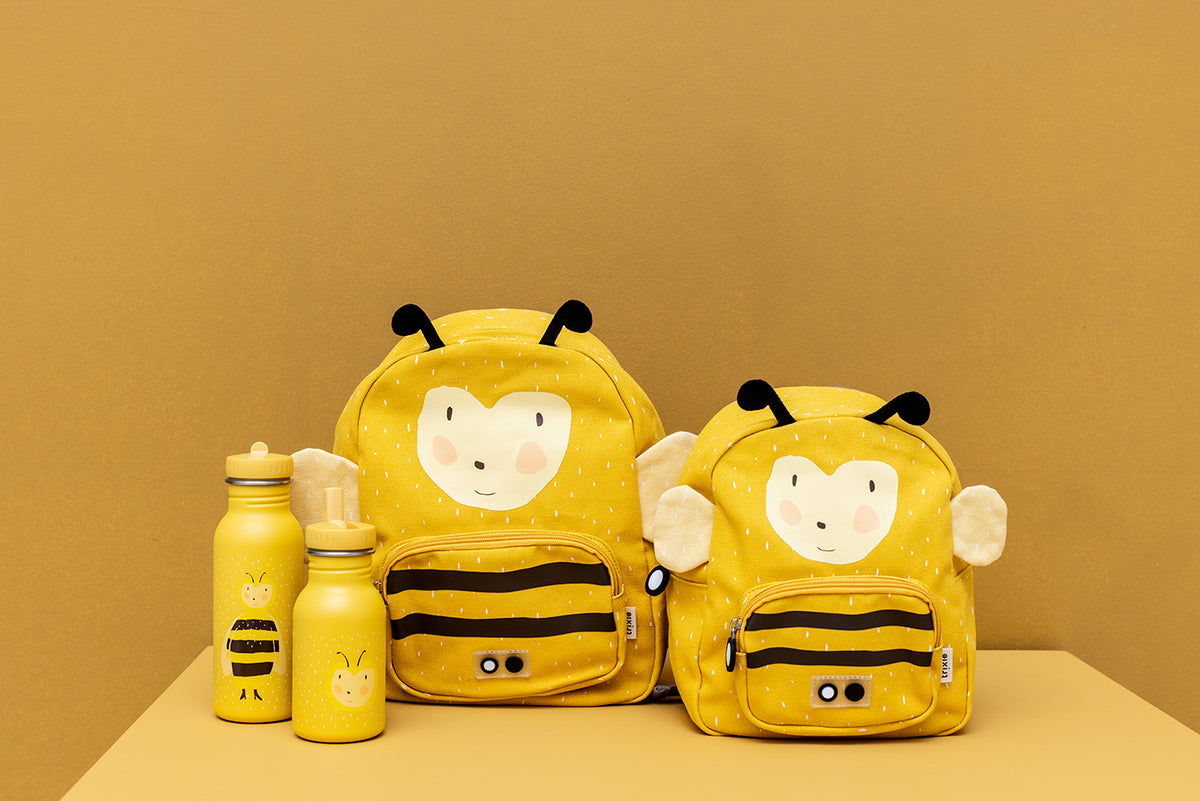 Trixie Mrs. Bumblebee backpack bottle